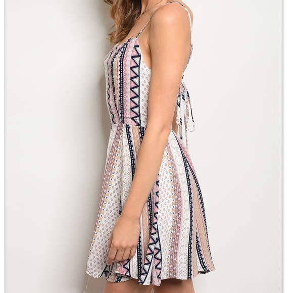 LAST Printed Fit & Flare Tie-Back Dress 06003 - Picture 3 of 4